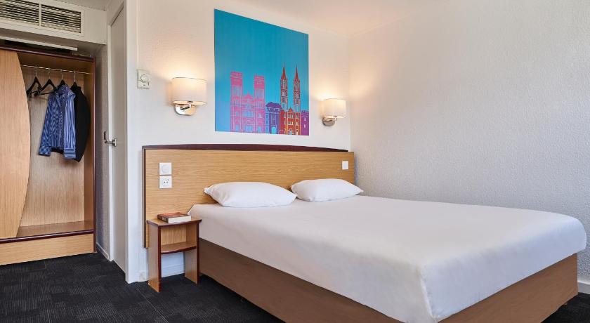 Kyriad Direct Strasbourg Ouest - Zénith photo