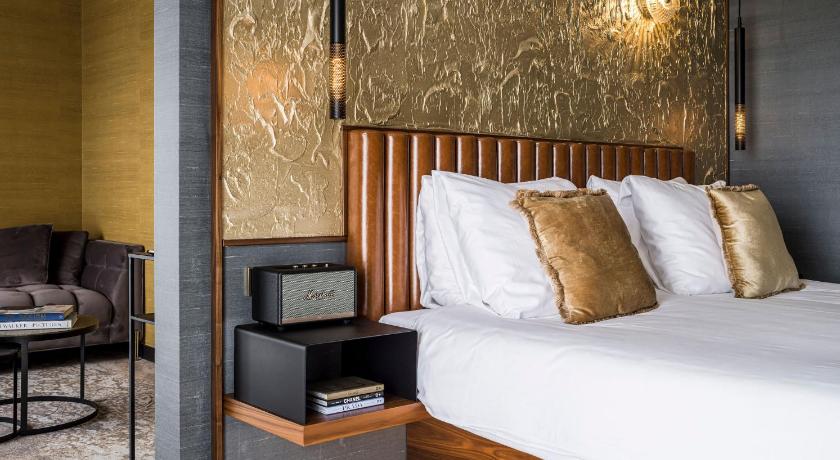 Image of Dutch King Junior Suite with Balcony 5
