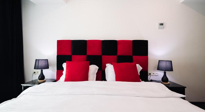 Royal Plaza Hotel photo