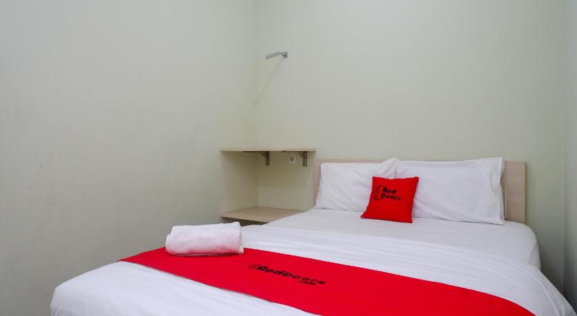 RedDoorz Syariah near Gerbang Tol Krapyak 2 Semarang - image 31