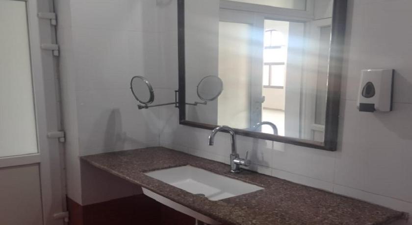 Z Hotel – Puri, TX