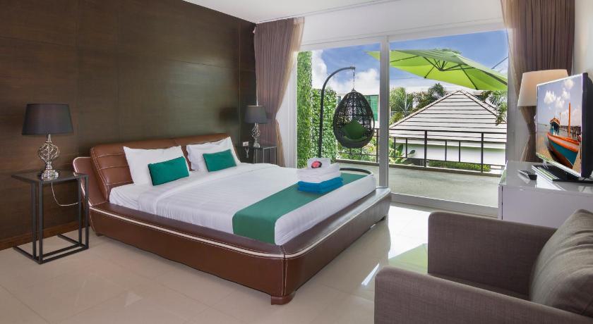 Image of 4-Bedroom Villa Jomtien 8 with Private Pool 0