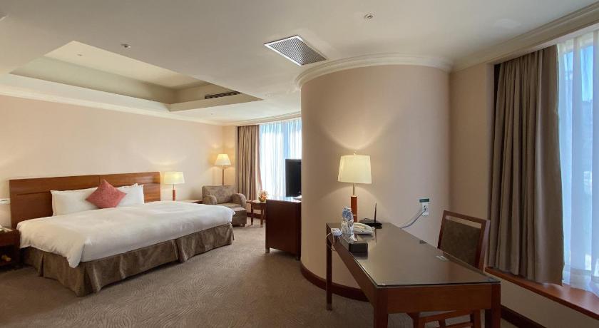Image of Standard Suite with Double Bed 1
