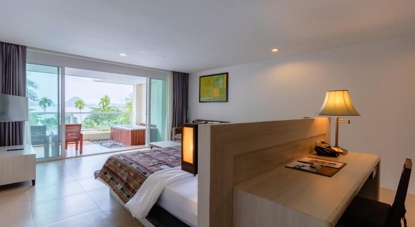 Image of Deluxe Jacuzzi Sea View 5