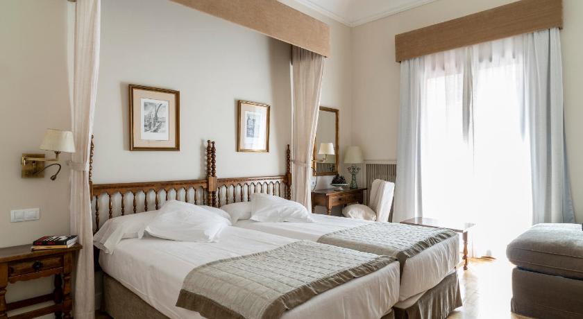 Parador de Teruel photo