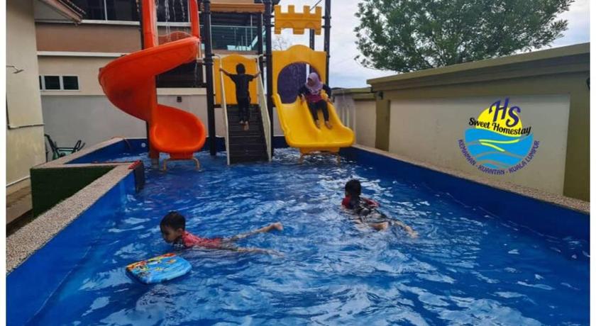Private Water Park at Cozy House HS Sweet Homestay photo