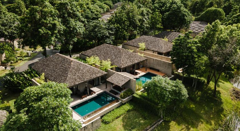 Khao Yai Muthi Maya Forest Pool Villa Resort 5-Star Hotel suite