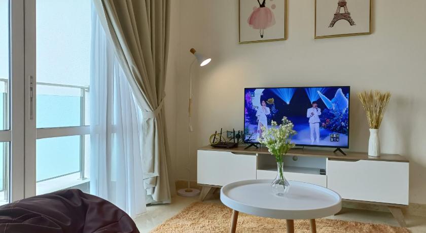 Tritower, 5mins to CIQ, Luxury apartment in JB town photo