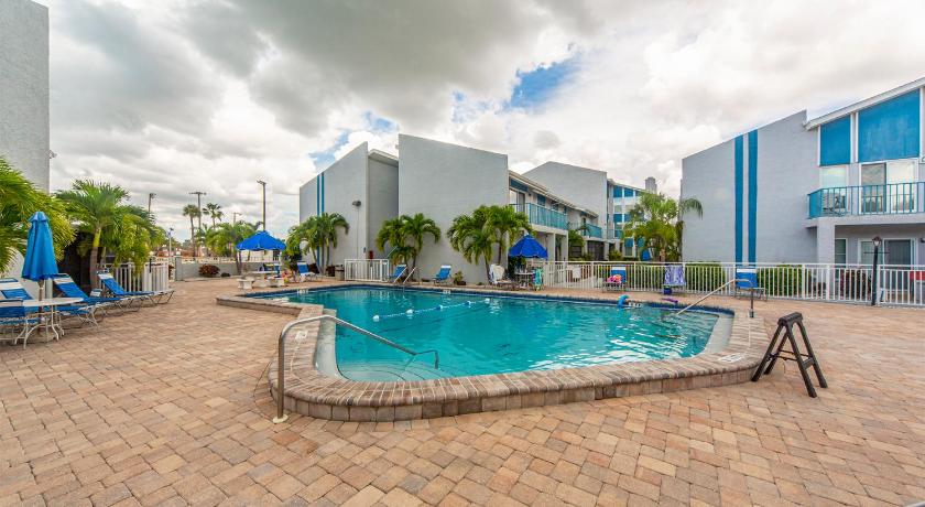 #159F Madeira Beach Yacht Club photo