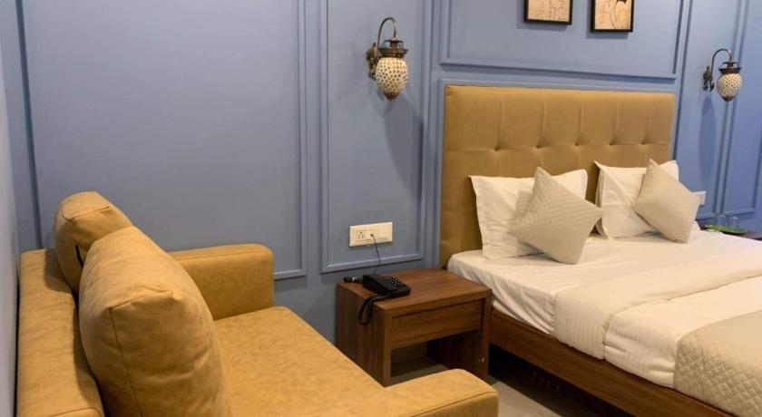 Hotel Radha krishna photo