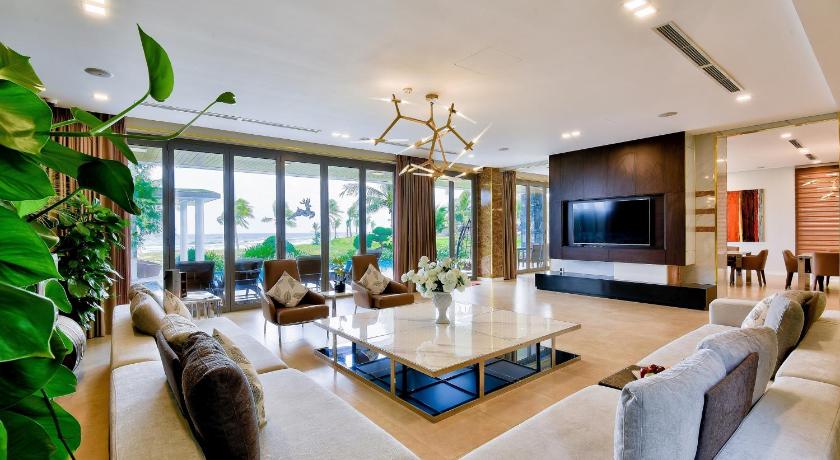 Da Nang Luxury Pool Villa Close To The Private Beach 5-Star Hotel lobby
