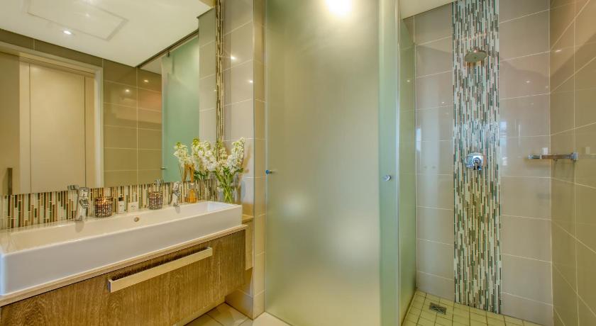 Sandton Skye Premium Suites & Penthouses photo