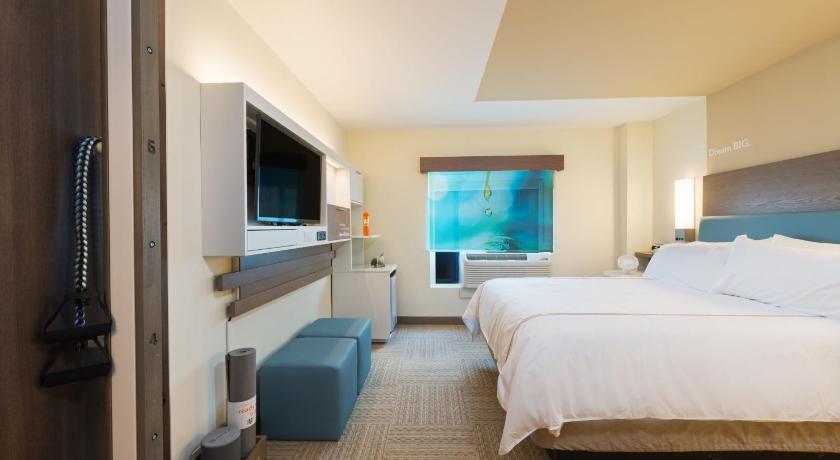 EVEN Hotel Norwalk, an IHG Hotel photo