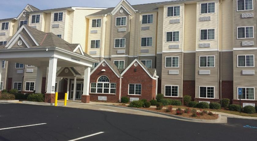 Microtel Inn & Suites by Wyndham Columbus/Near Fort Benning