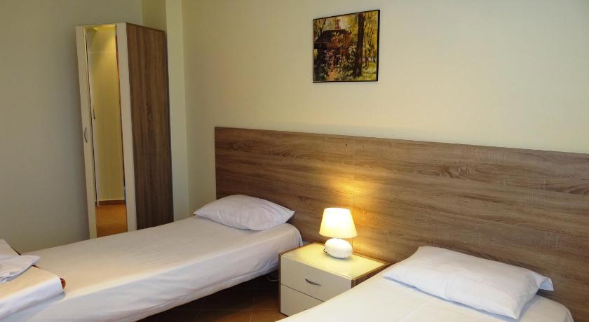 Guest Rooms Kom photo