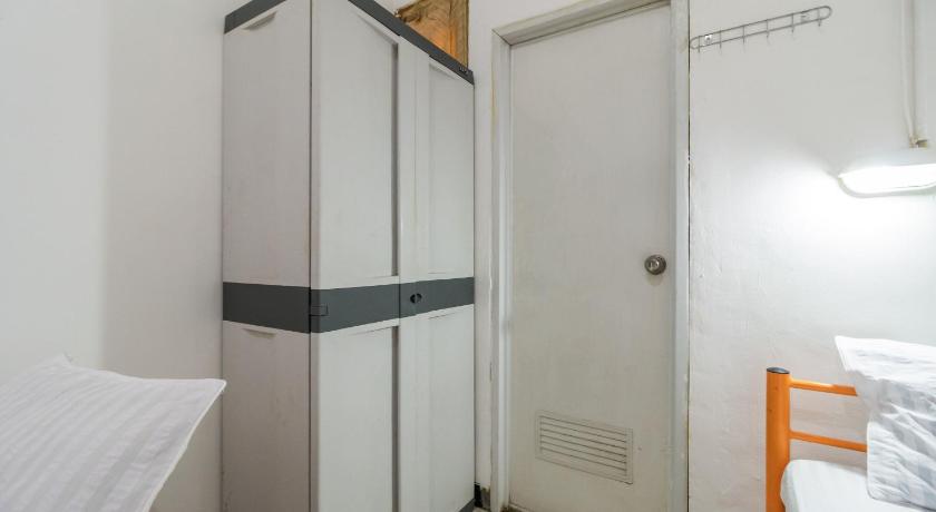Image of RedDoorz Room 6