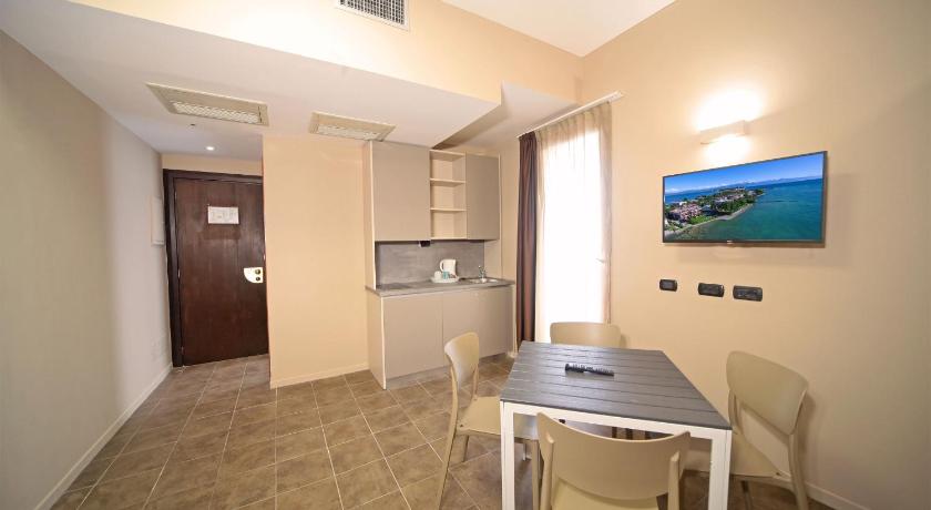 Smeraldo apartments - image 9