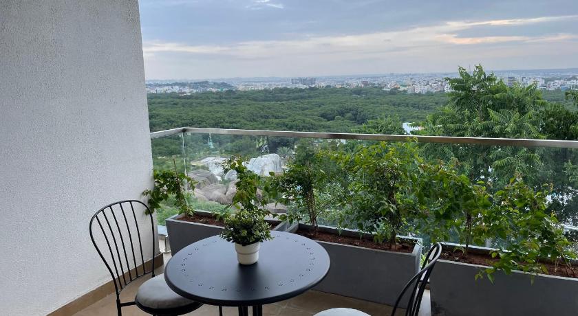 Bridge Serviced Apartment in Banjara Hills photo