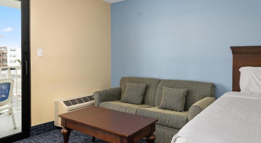 Coastal Palms Inn and Suites photo