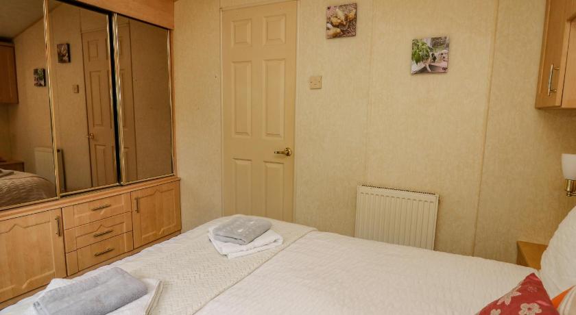 Tegrin Rosehaven 3-Star Single Room view