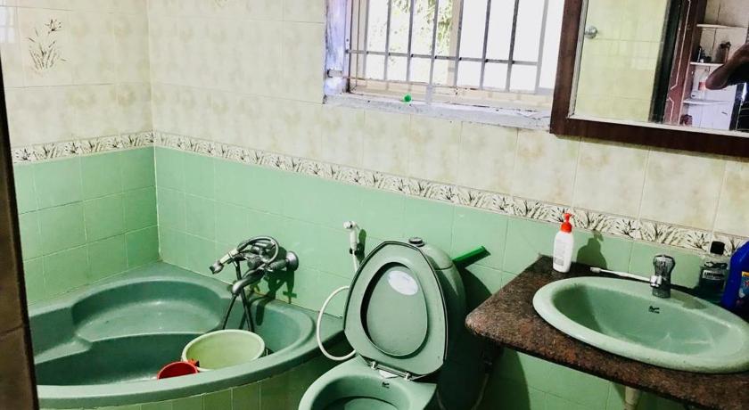 La Paz Coorg Homestay - image 20