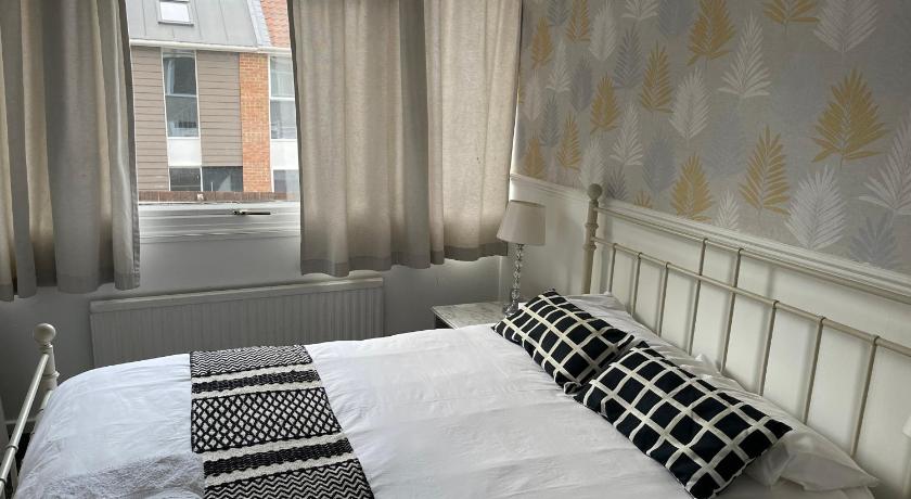 GoldenTriangleCityRooms photo