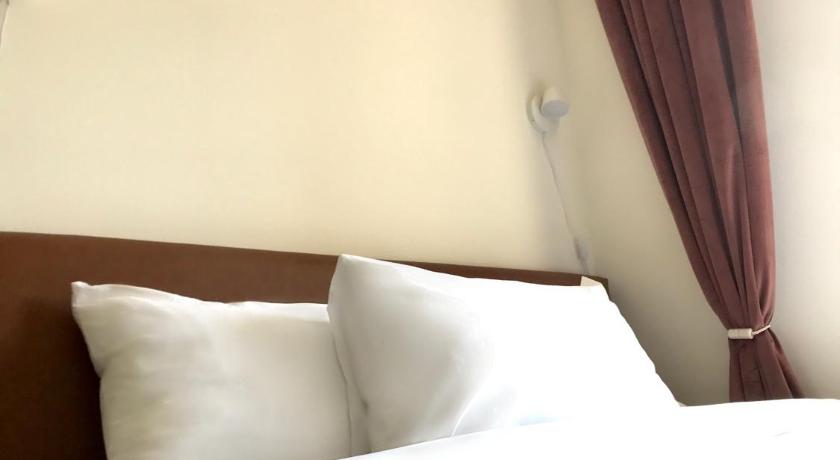 HighRoad Hostel DC photo