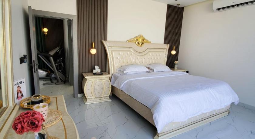 Villa with Private Pool, Nawal Resort in Riyadh