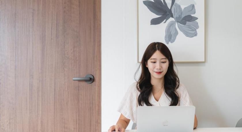 Seoul Luxe & Suite Room 4-Star Single Room suite