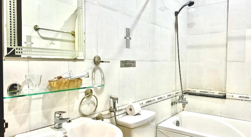 Image of Family Suite City View 2