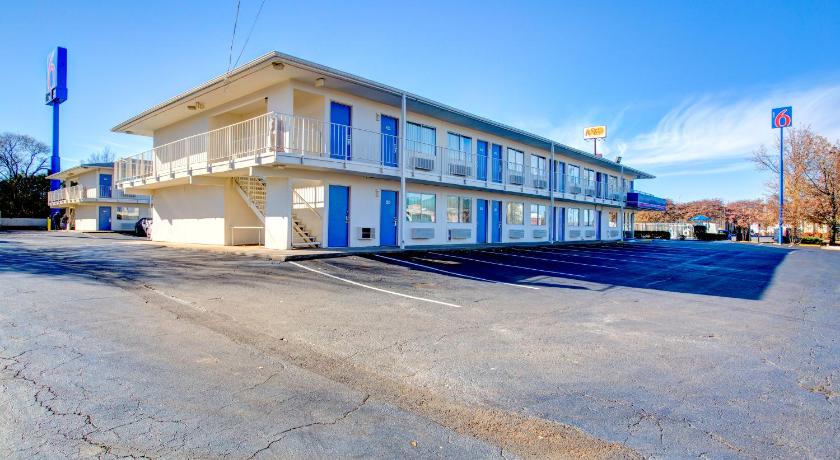 Motel 6-Murfreesboro, TN