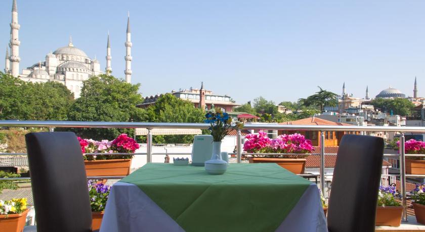 Blue Tuana Hotel - image 9