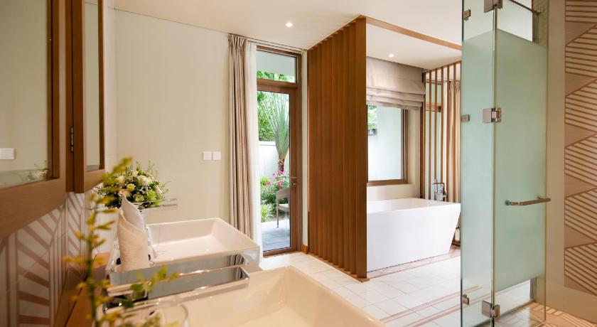 Image of Studio Living 2