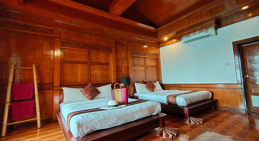 Image of Family Pool Bungalow 3