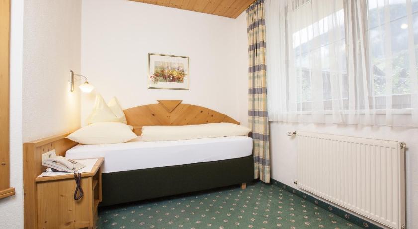 Hotel & Appartements Alpenresidenz Viktoria photo