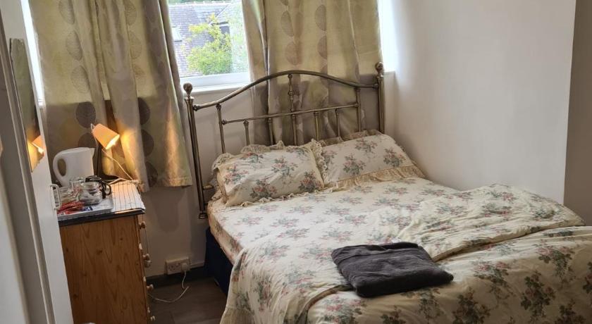 Budget Double En-suite bedroom photo