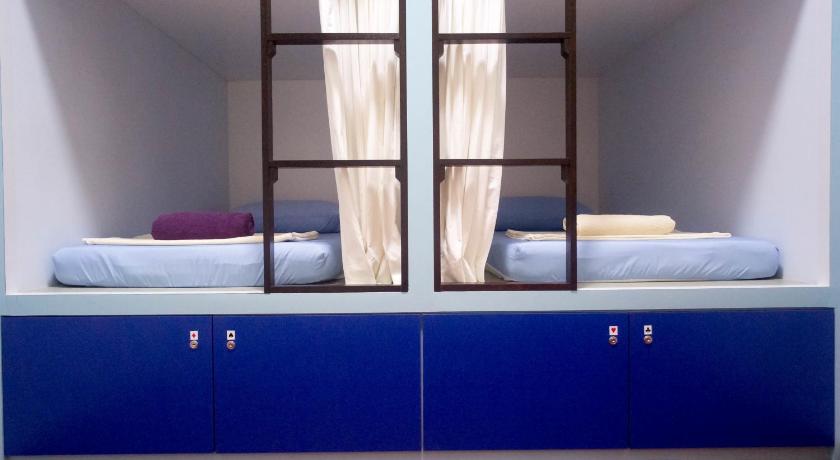 Image of Bed in 4-Bed Mixed Dormitory Room 9