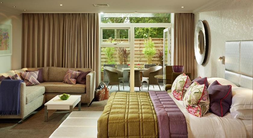 Image of Luxury Garden Suite 1