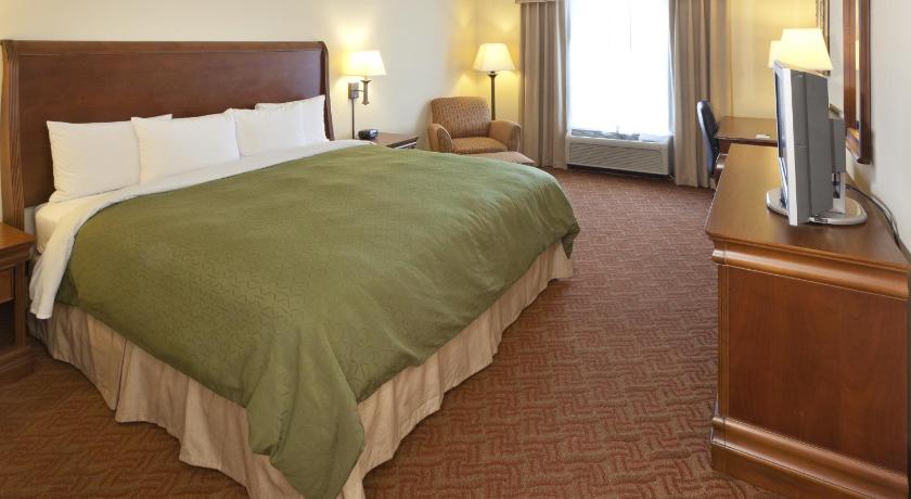 Country Inn & Suites by Radisson, Potomac Mills Woodbridge, VA