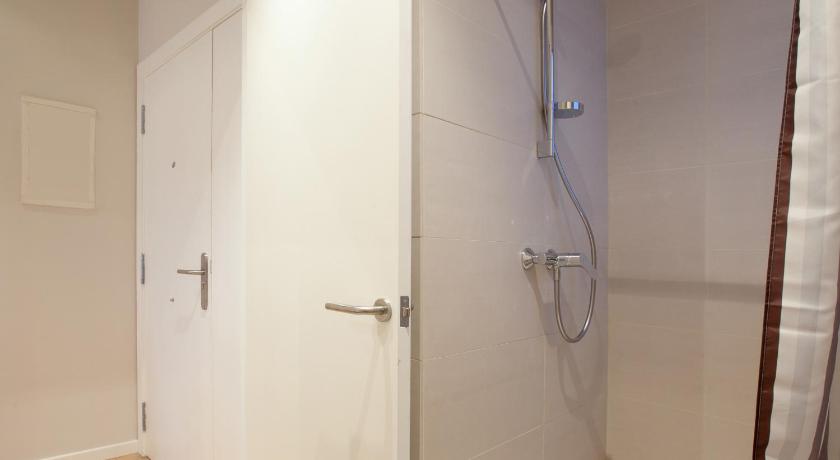 Modern Center Apartments — Hotel in Barcelona