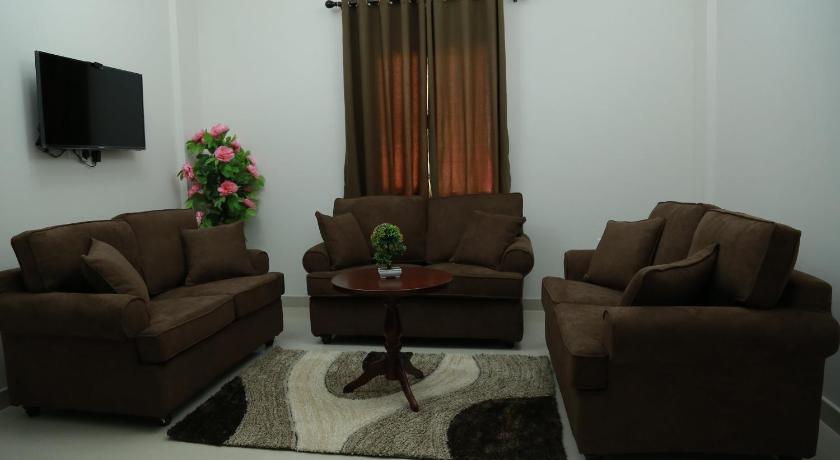 Al Basateen Hotel Rumays photo