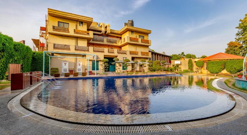 Downtown Resorts NH8 photo