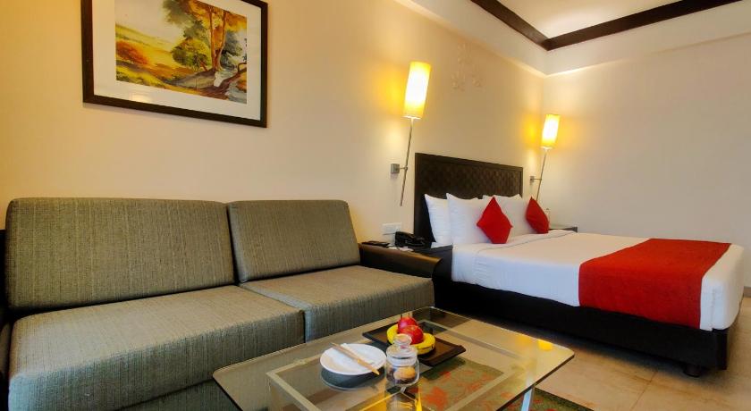 Image of Classic Deluxe King with 20% off on Session on Spa , Food & Beverages and complimentary Access to Water Park Rides 7