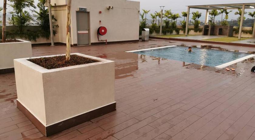 Romance Studio @Evo Soho Bangi with WIFI & Netflix photo