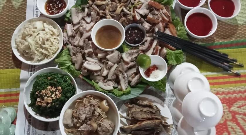 plates of food on a table, Du Gia NaLien View Homestay in Yen Minh