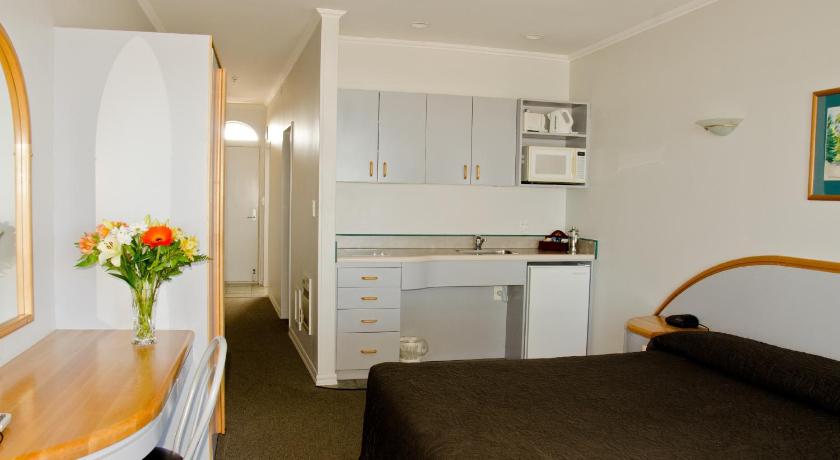 Image of One-Bedroom Apartment with Ocean View 3