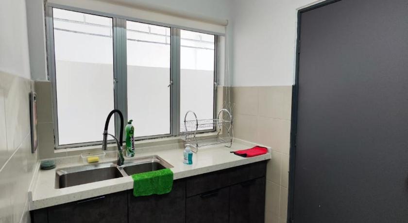 British Styles Emerald Avenue (10Pax) 623 (Wifi) photo