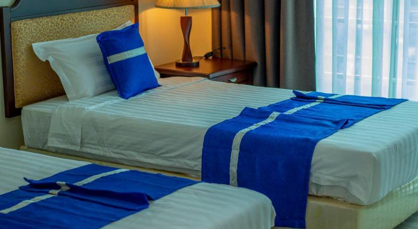 รูปของห้องพักเตียงแฝด มีหน้าต่าง (Twin Room with Window) 10