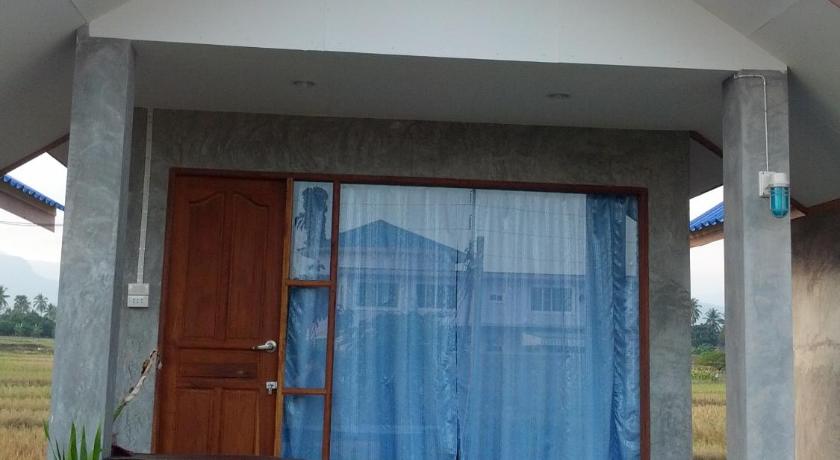 촘통 BaanSunlomjoy 3성급 호텔 외관