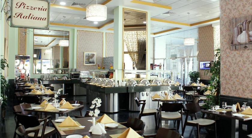 Al Diar Dana Hotel - image 5